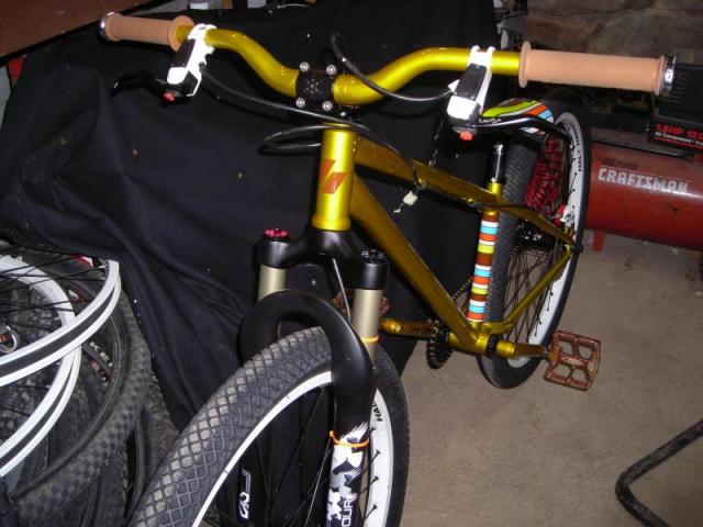 my new whip Snafu Crenshaw 2011 hard tail freeride bike complete.